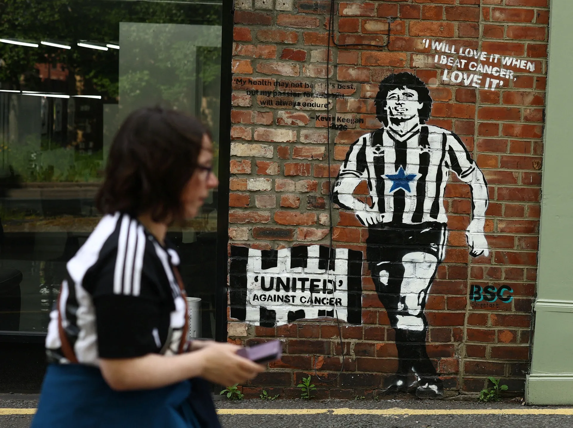 FILE PHOTO: Soccer Football - Premier League - Newcastle United v West Ham United - St James' Park, Newcastle, Britain - May 17, 2026 General view of a mural of former Newcastle United player Kevin Keegan seen outside the stadium before the match Action I