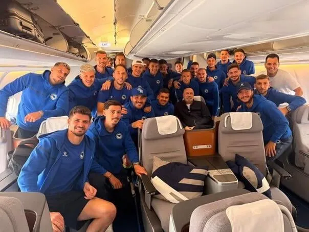 Džeko objavio fotku Zmajeva iz aviona i poslao poruku koja se brzo proširila mrežama
