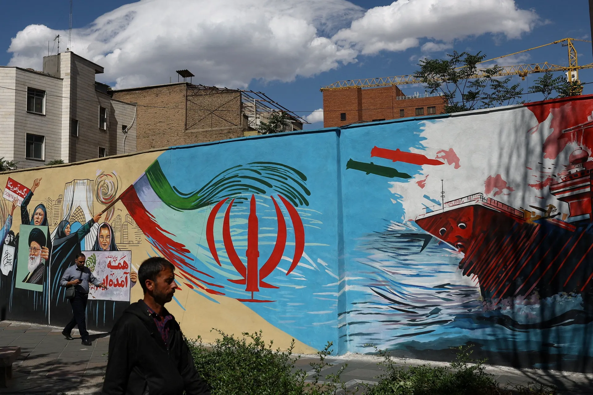 Iran upozorio da će u eventualnom novom ratu sa SAD-om koristiti "drugačije oružje"