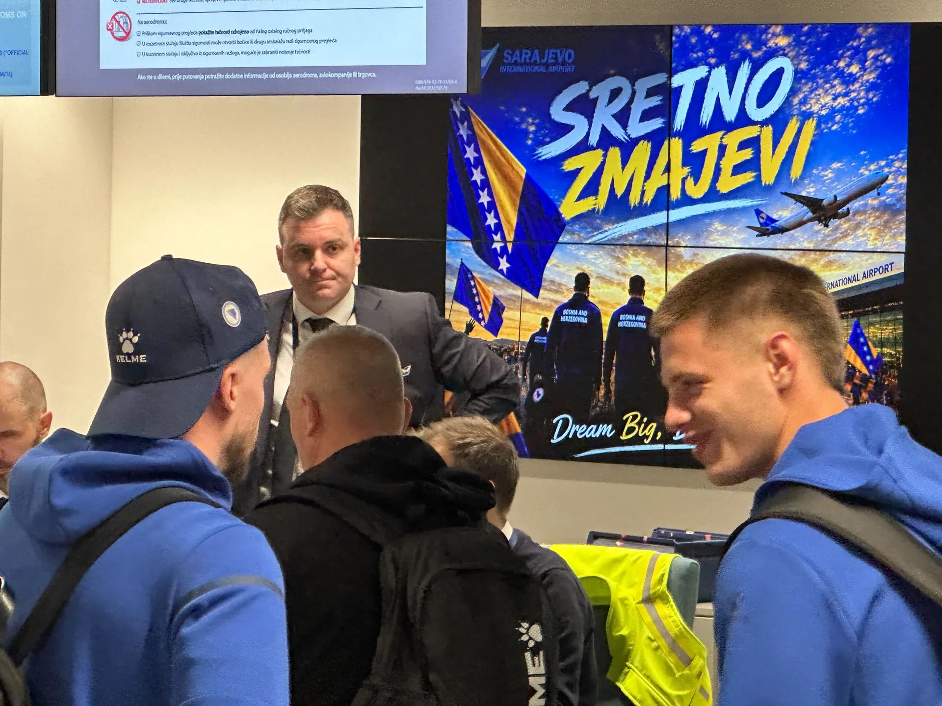 Zmajevi na sarajevskom aerodromu