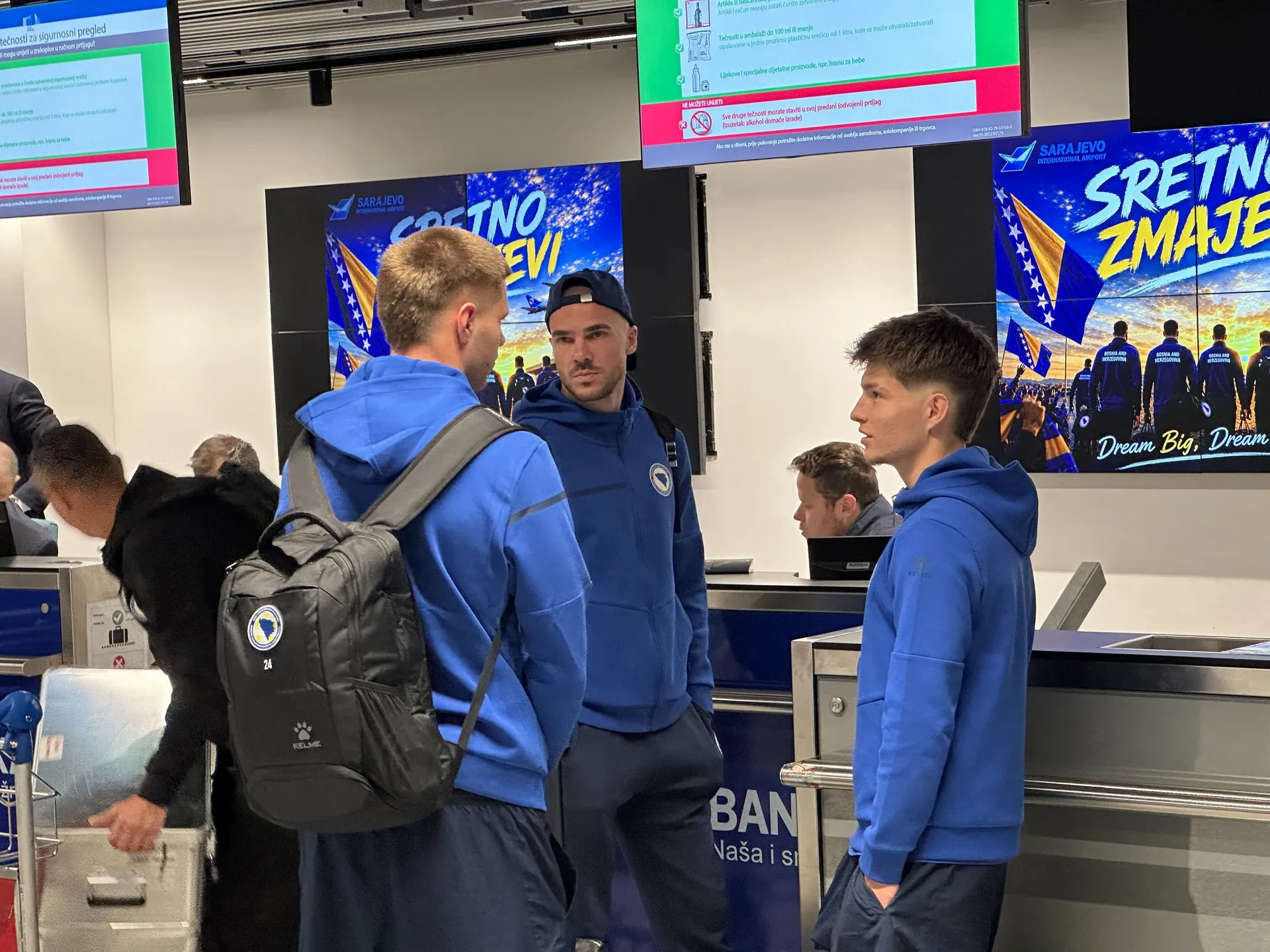 Zmajevi na sarajevskom aerodromu