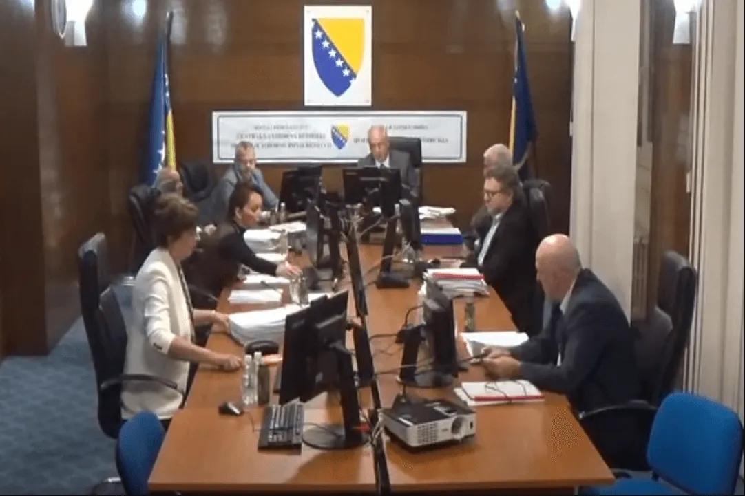 Zašto CIK ne može kazniti političke sttranke za preuranjenu kampanju u BiH?