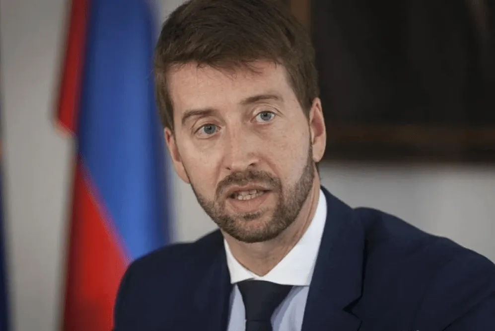 Advokati iz FBiH i RS predložili kandidata za visokog predstavnika, stigla podrška