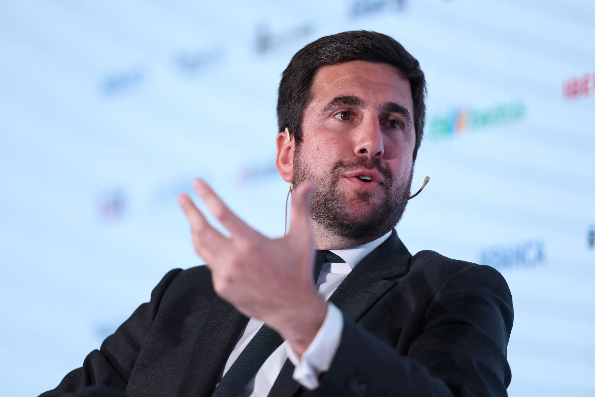 Velike najave Enriquea Riquelmea pred izbore u Madridu, najavio dolazak Haalanda i Rodrija