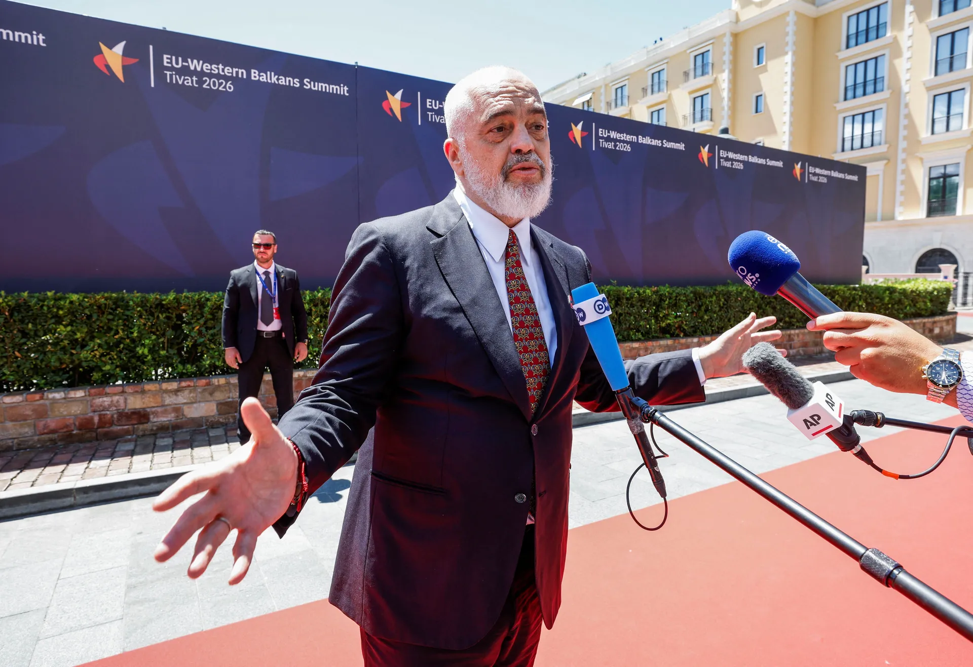Rama u svom stilu: "Tri stvari ne možete predvidjeti: Boga, se.s i Evropsku uniju"