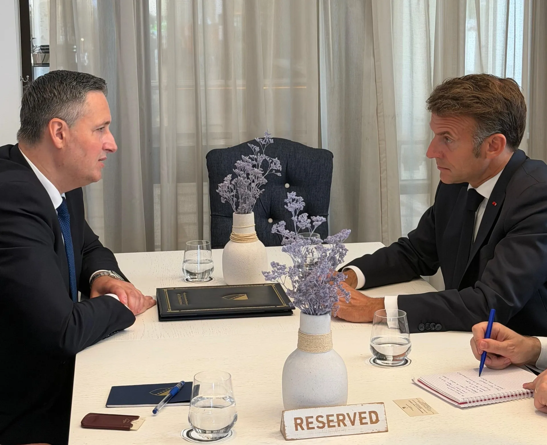 Macron poručio da je stabilnost BiH važan element ukupne sigurnosti regije