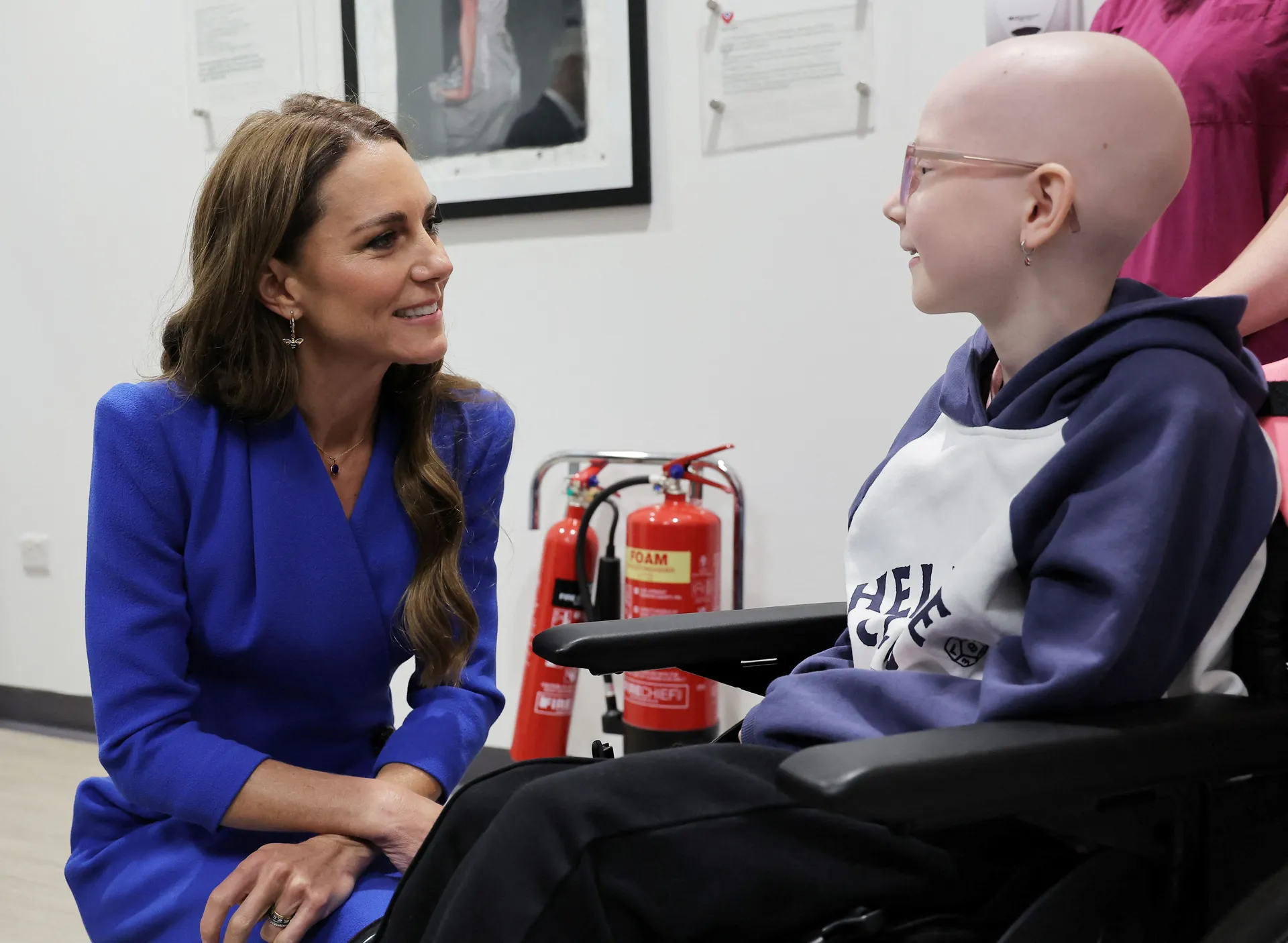 Nikad emotivnija posjeta Kate Middleton: Trenutak pobjede nad rakom rasplakao prisutne - slika 2
