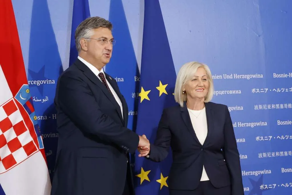 Plenković stiže u Sarajevo na potpis ugovora o graničnim prelazima sa Krišto