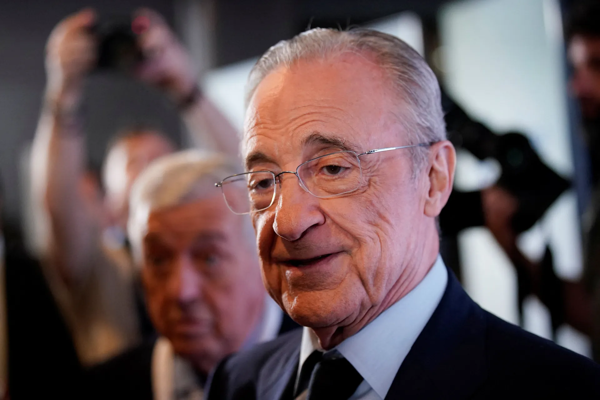 Florentino Perez pisao UEFA-i, traži da se Barceloni oduzmu domaće titule