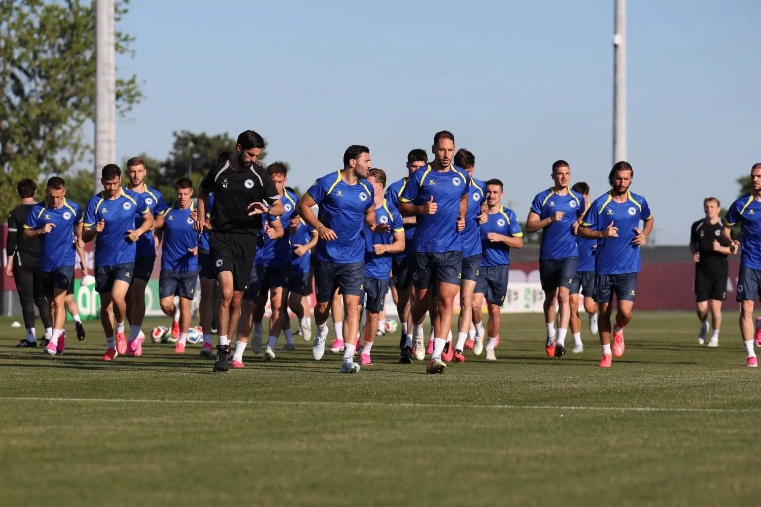 (FOTO) Zmajevi odradili trening u Torontu, pripremama se priključio i Haris Tabaković