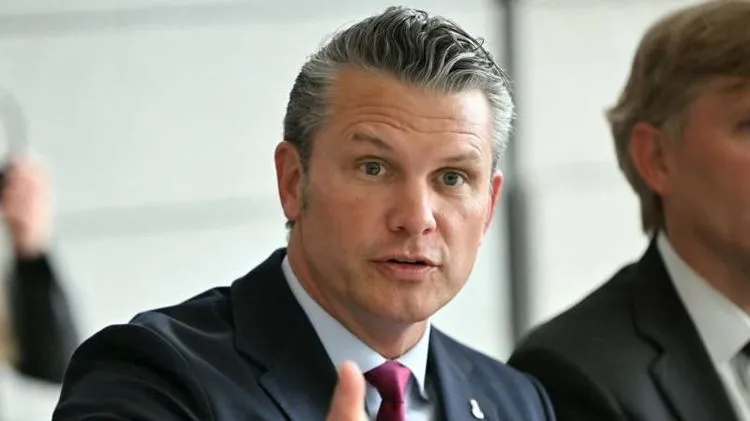 Hegset o 'invaziji migranata' na Evropu, na godišnjicu iskrcavanja u Normandiji