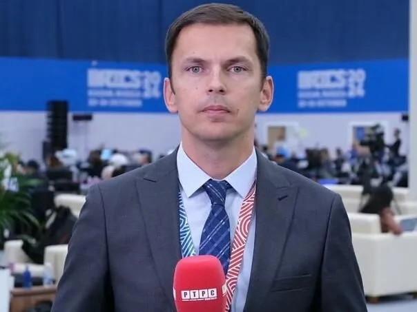 Novinar RTRS-a saslušan u SIPA-i zbog negiranja genocida u Srebrenici u emisiji