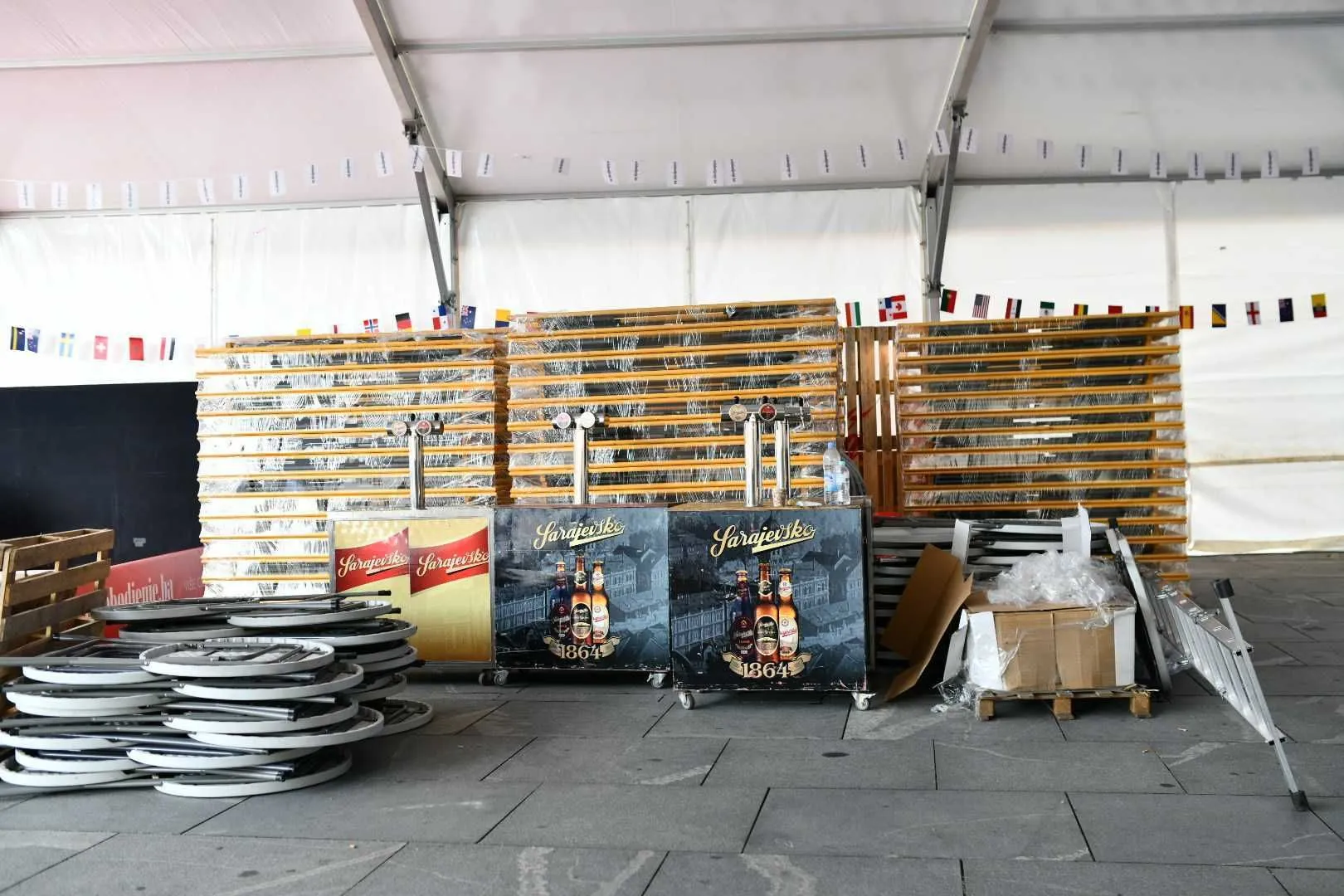U Starom Gradu dvije zvanične fan zone: na Trgu oslobođenja - Alija Izetbegović i Trgu kod Vijećnice