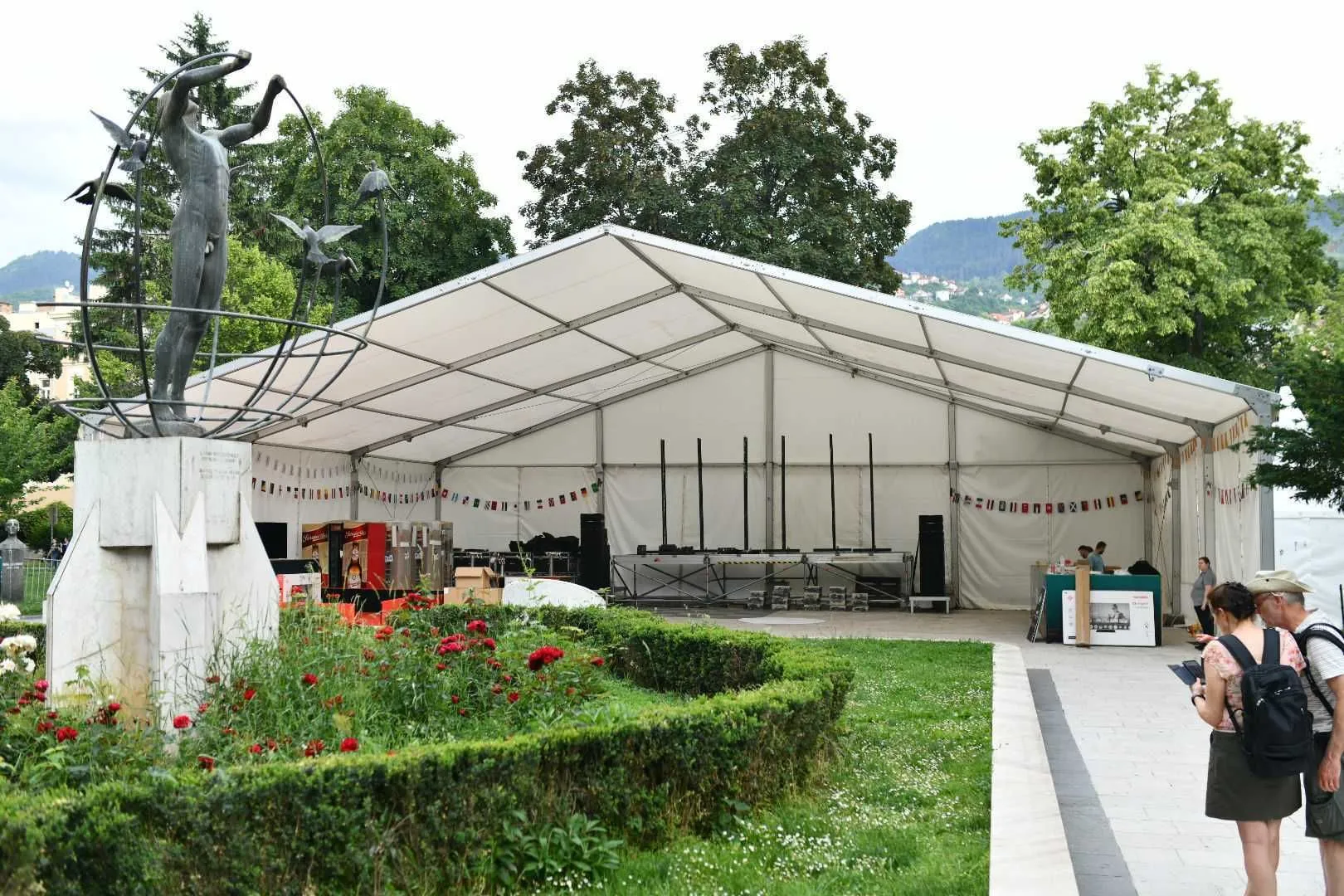U Starom Gradu dvije zvanične fan zone: na Trgu oslobođenja - Alija Izetbegović i Trgu kod Vijećnice
