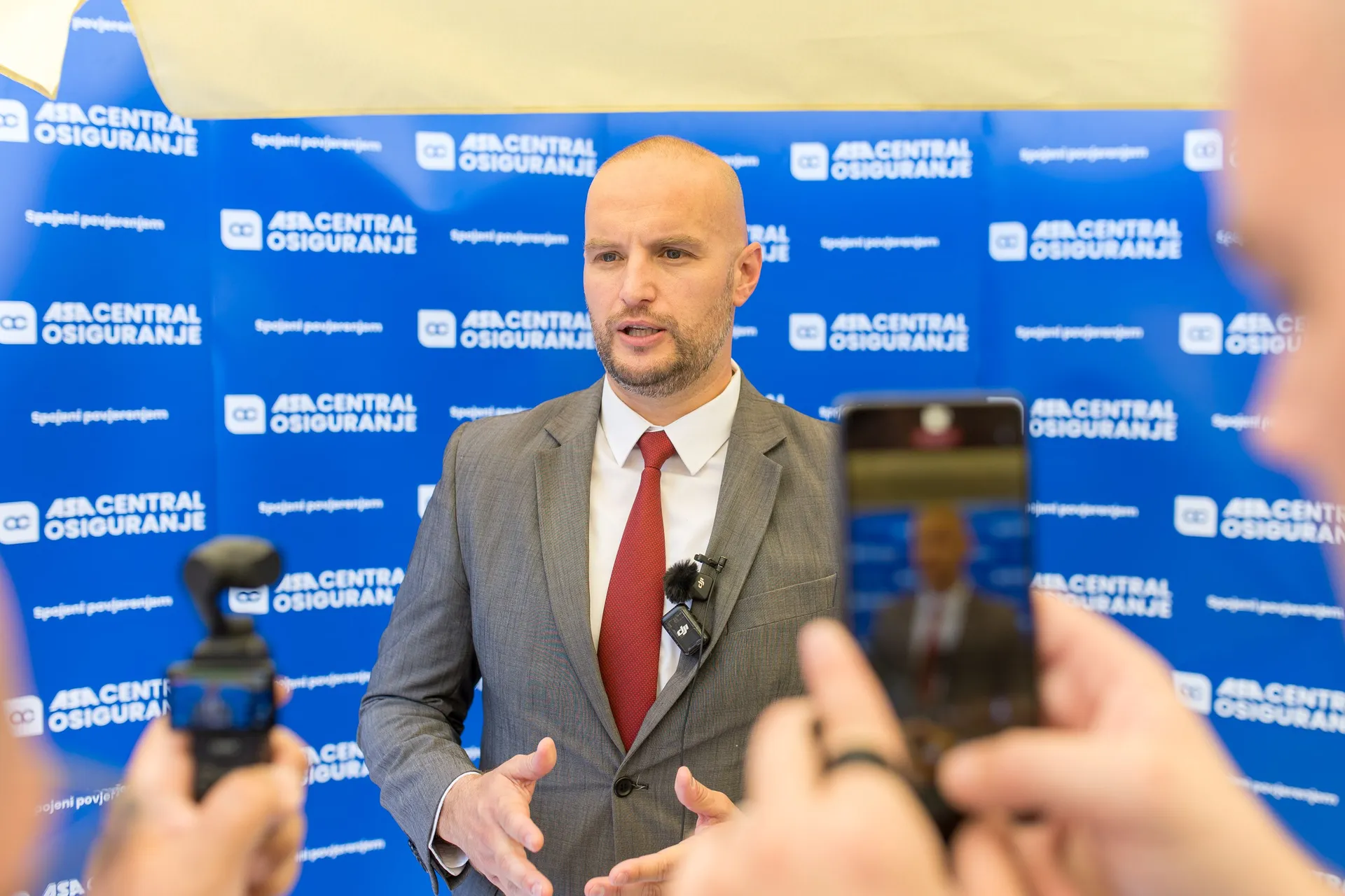 Ceremoniji otvaranja prisustvovali su mnogobrojni poslovni partneri