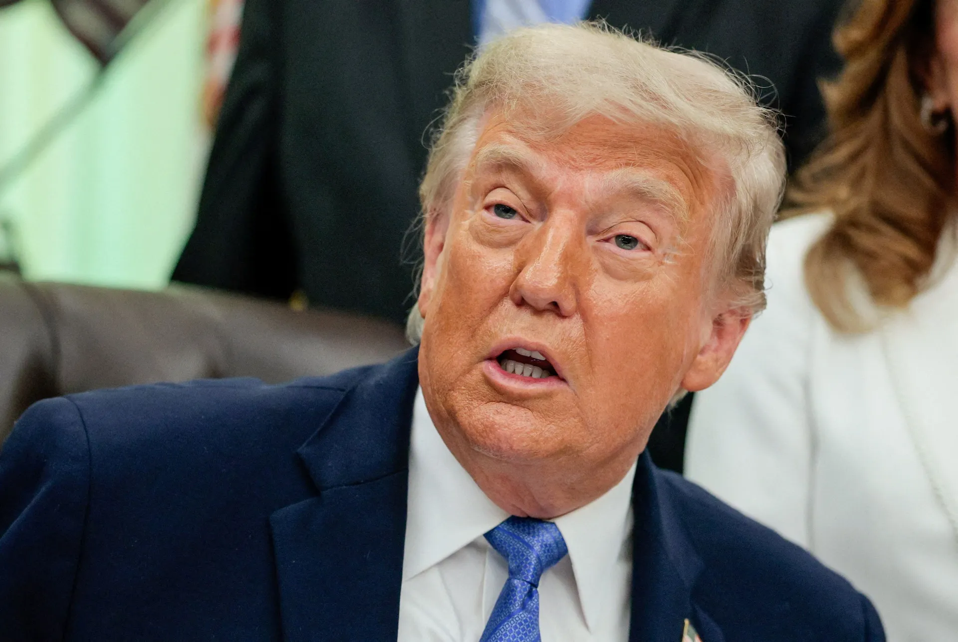 Trump zaprijetio Iranu: Večeras udaramo silovito, preuzet ćemo njihovu naftu i plin