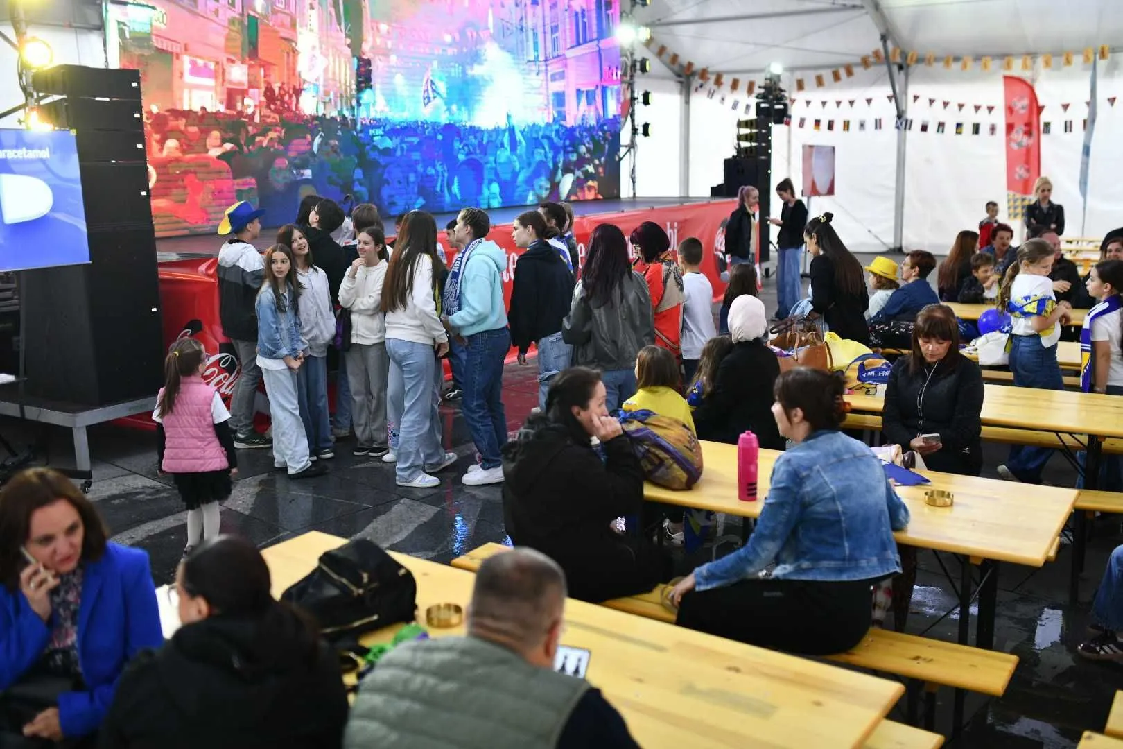 Otvaranje zvanične fan zone "I am from Bosnia" prekoputa Vijećnice
