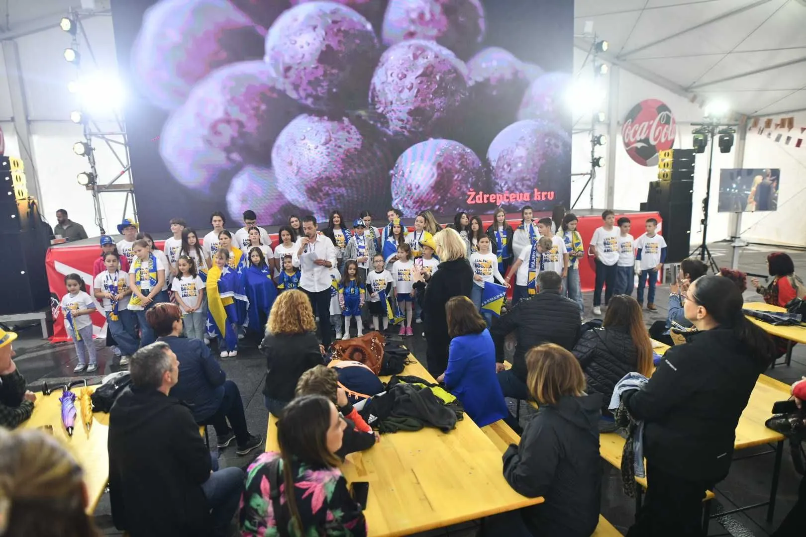 Otvaranje zvanične fan zone "I am from Bosnia" prekoputa Vijećnice