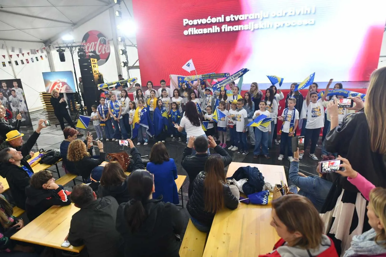 Otvaranje zvanične fan zone "I am from Bosnia" prekoputa Vijećnice
