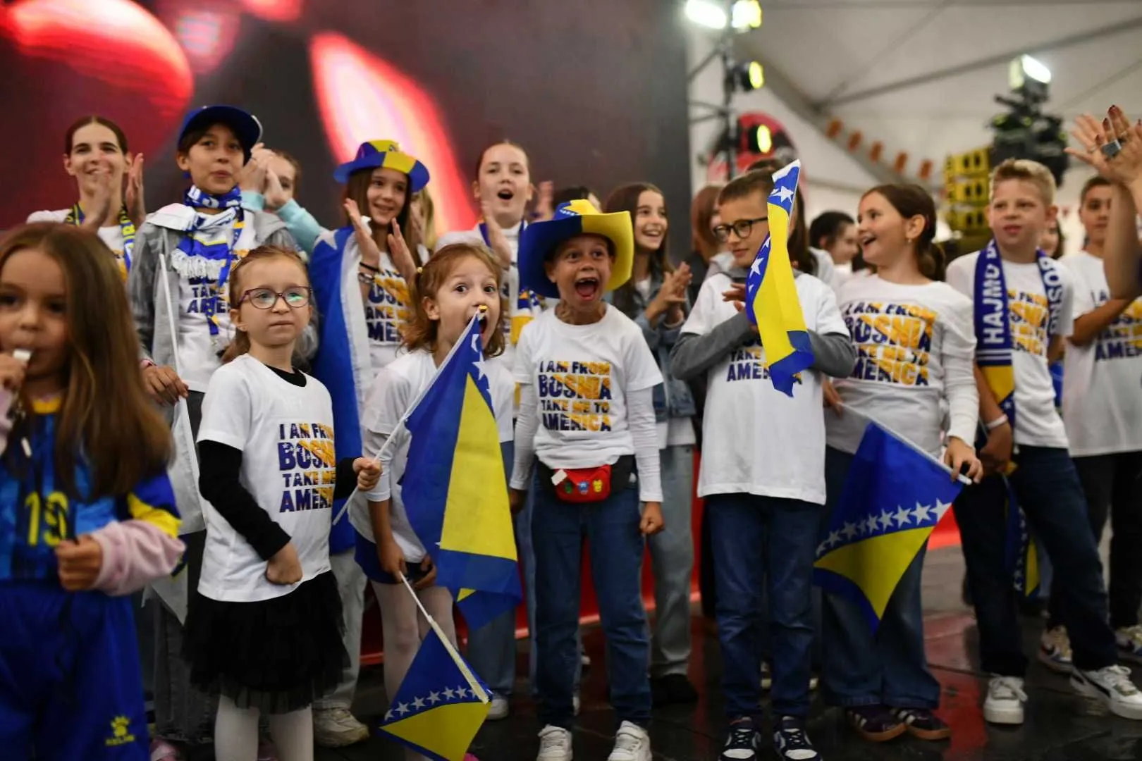 Otvaranje zvanične fan zone "I am from Bosnia" prekoputa Vijećnice