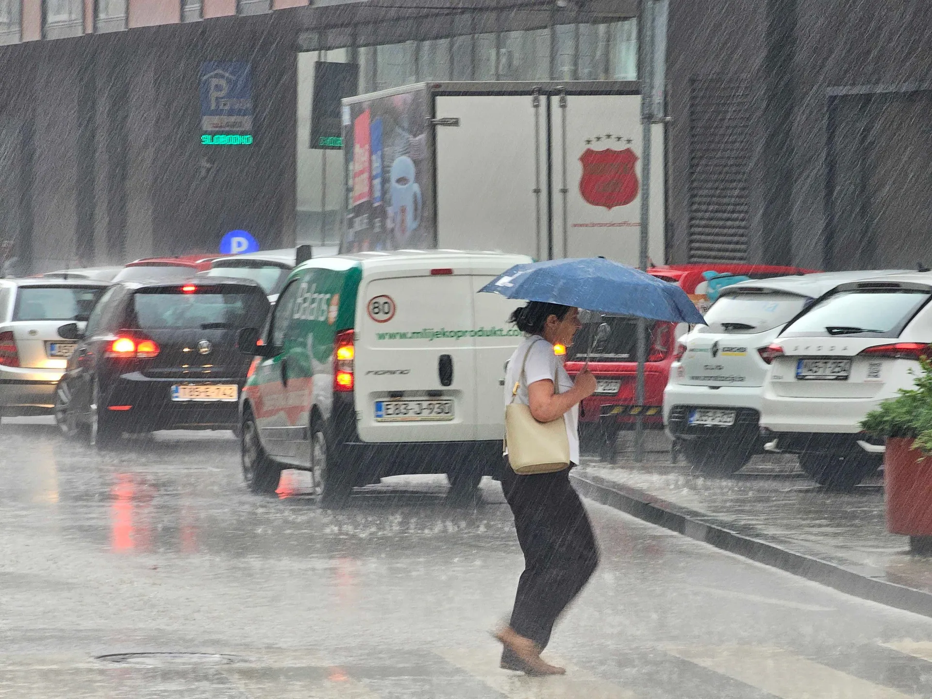 Stiže promjena vremena, dijelove BiH očekuju pljuskovi i grmljavina