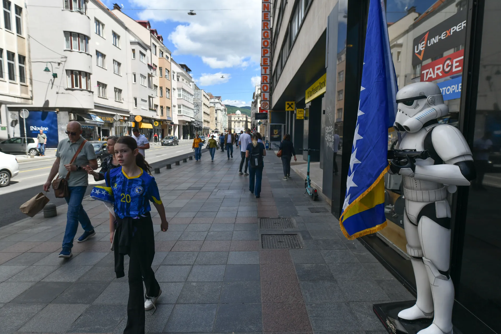 Zastava BiH u ulici Titovoj ulici