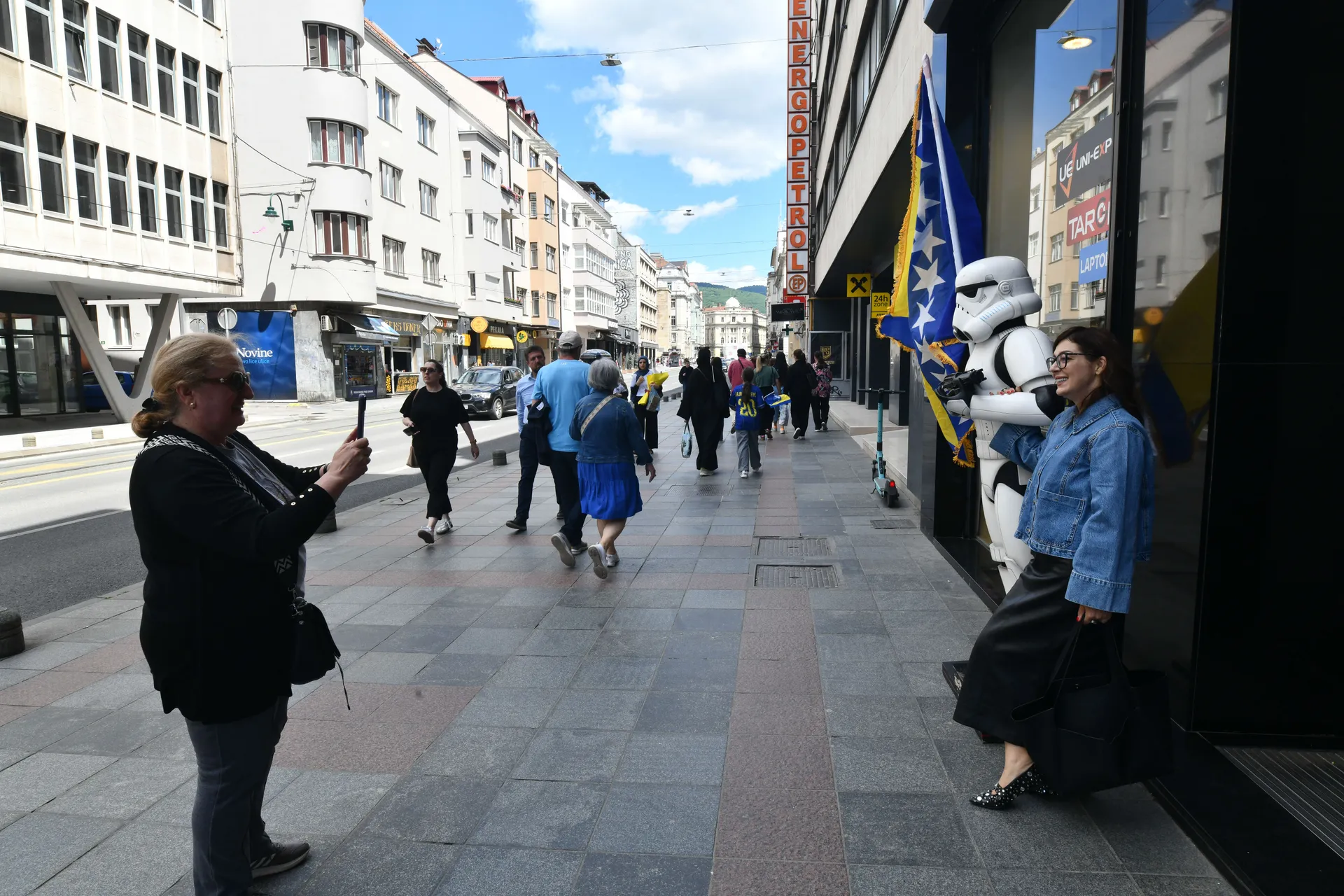Zastava BiH u ulici Titovoj ulici