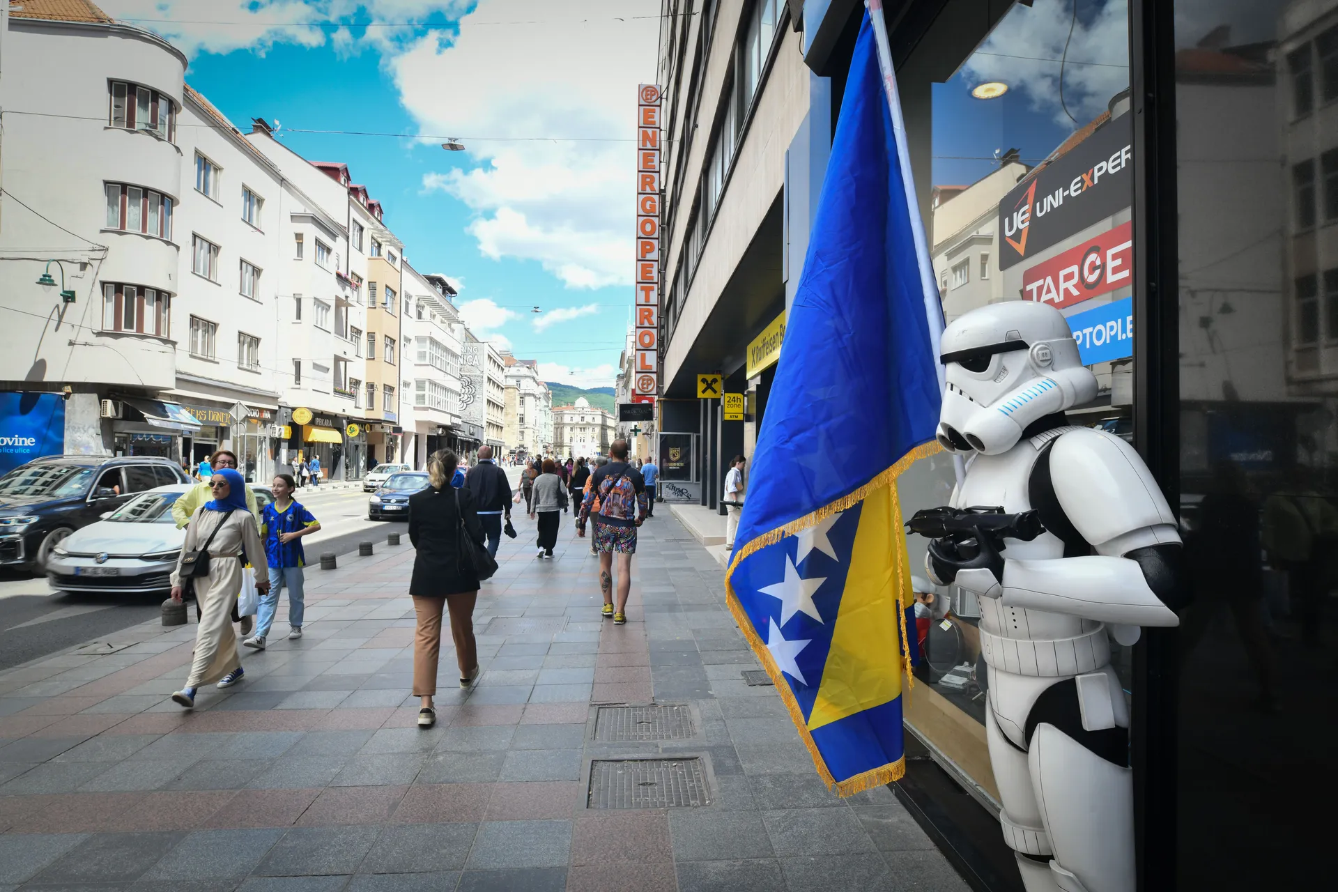 Zastava BiH u ulici Titovoj ulici