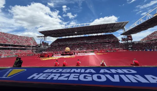 Amra Džeko podijelila dio čarobne atmosfere sa stadiona, tribine se polako pune