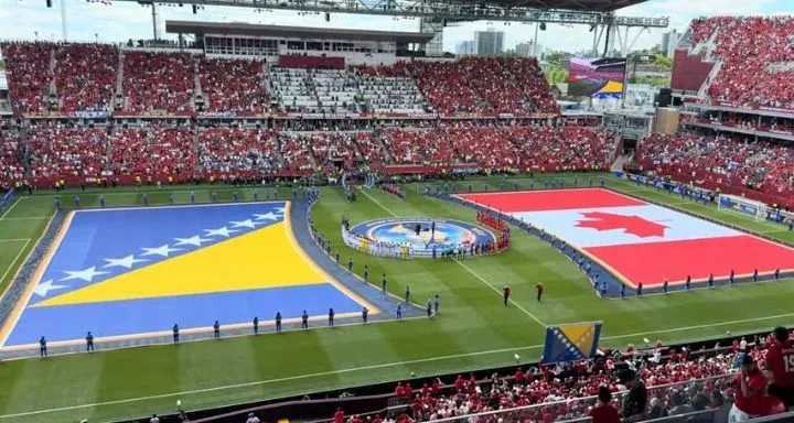 (VIDEO) Himna Bosne i Hercegovine dominirala je Torontom, za ovakve scene se živi