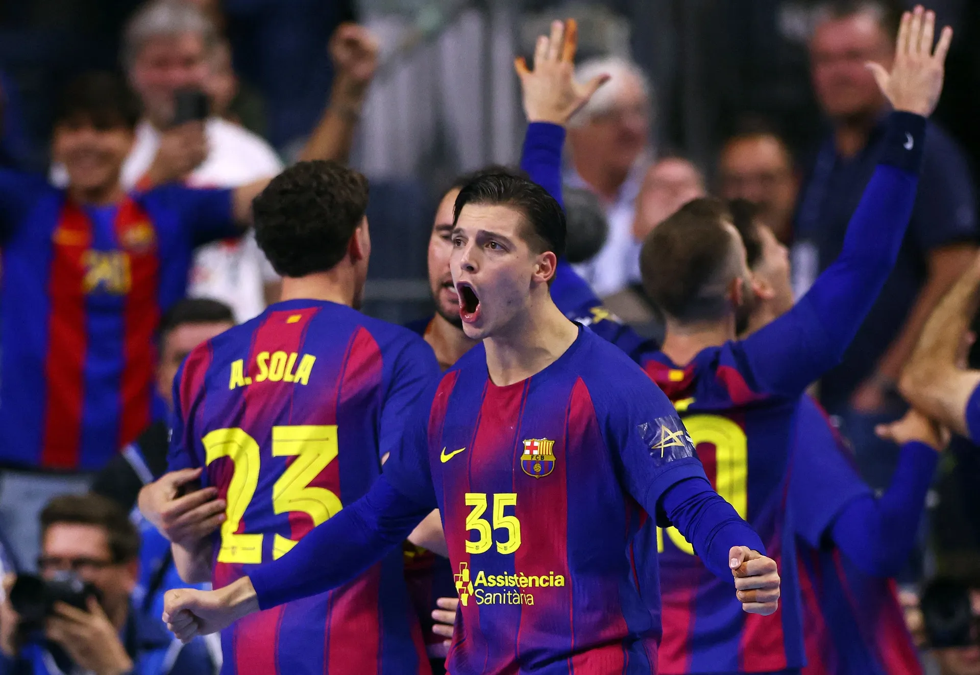 Barcelona je pobjedom protiv Fuchse Berlina osvojila 13. titulu prvaka Evrope