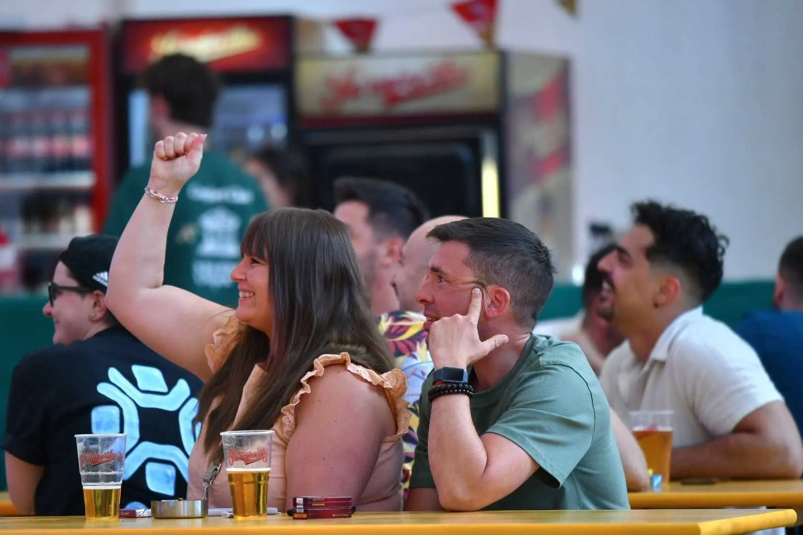 Fan zone i večeras pune