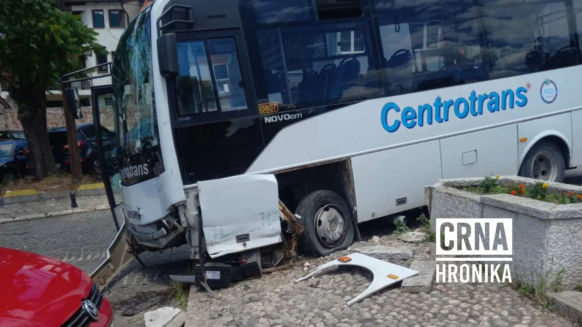 Brzom reakcijom vozača autobusa spriječena veća tragedija na Vratniku