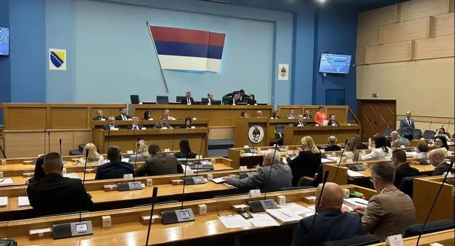 NSRS skratila pripravnički staž, donesene izmjene za više sektora, sutra nastavak sjednice