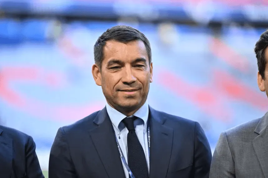 Van Bronckhorst se vratio u Feyenoord, vodit će Ahmedhodžića