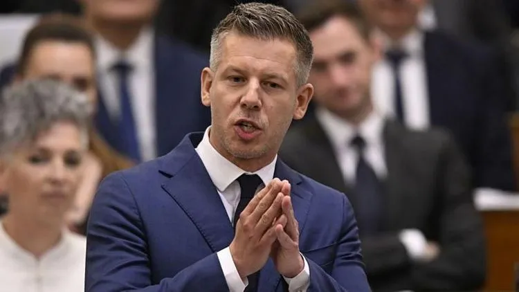 Mađarski poslanici protiv povratka Orbana, ograničili vladavinu premijera na osam godina