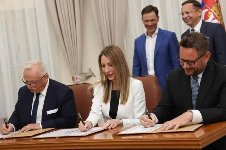 OFAK produžio licencu NIS-u, Srbija i MOL potpisali ugovor