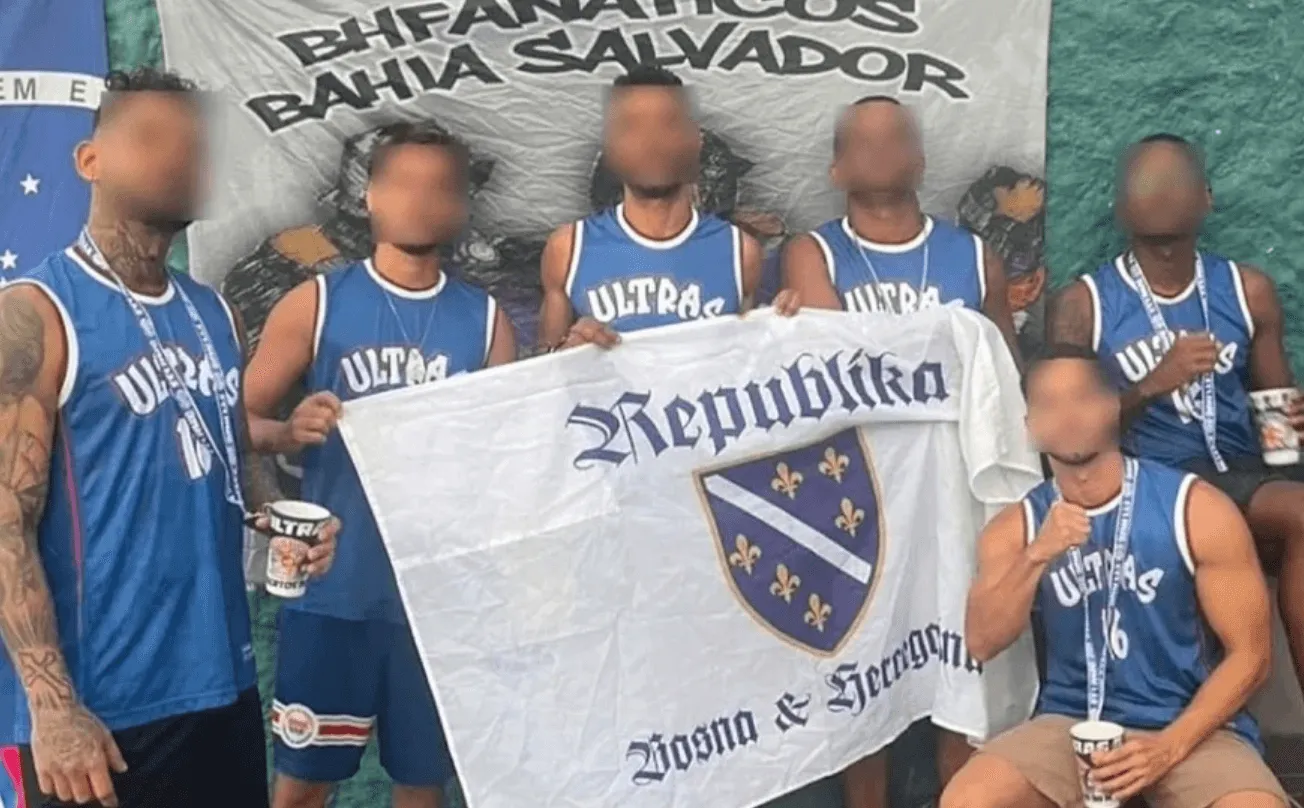 Bratstvo koje nadilazi jezike, ultrasi iz Brazila se uslikali sa zastavom s ljiljanima
