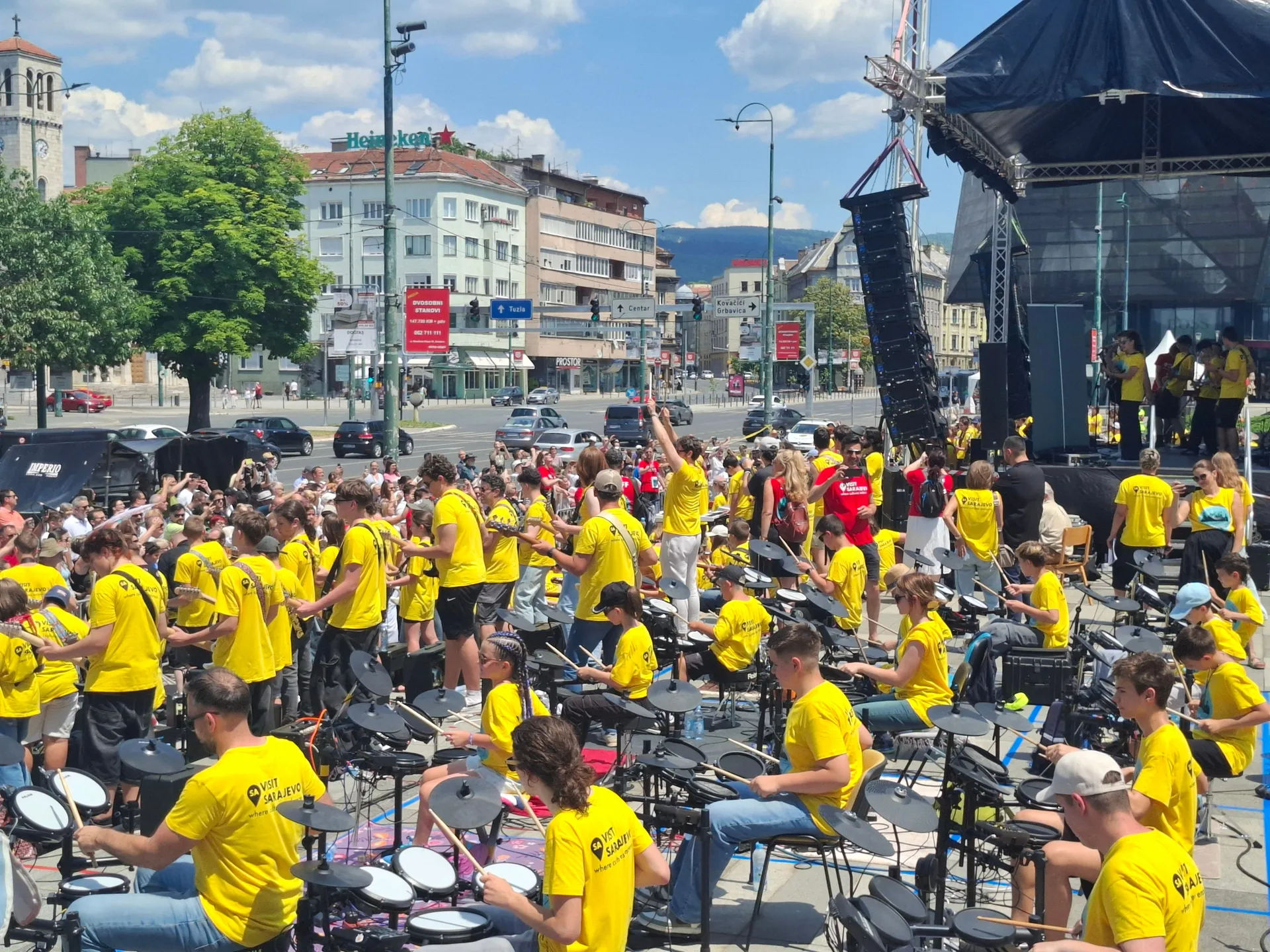 600 mladih muzičara iz BiH, regiona i svijeta na Trgu BiH