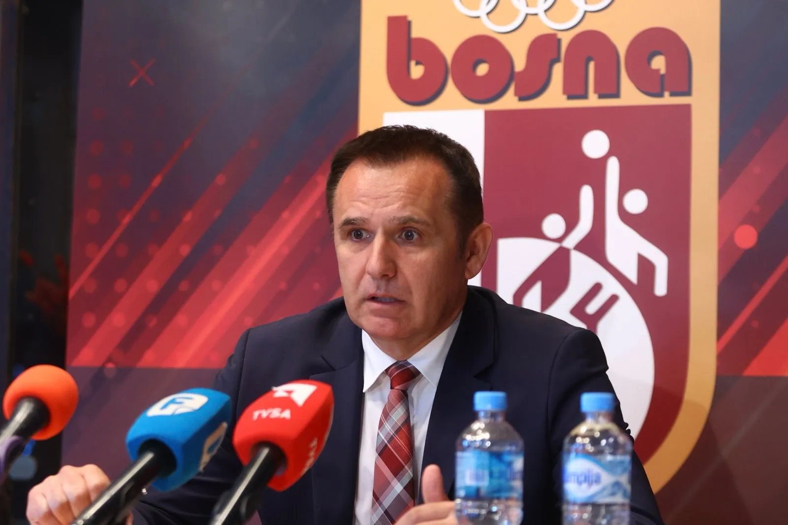Nihad Selimović održao press konferenciju, ističe da je stanje u KK Bosna alarmantno