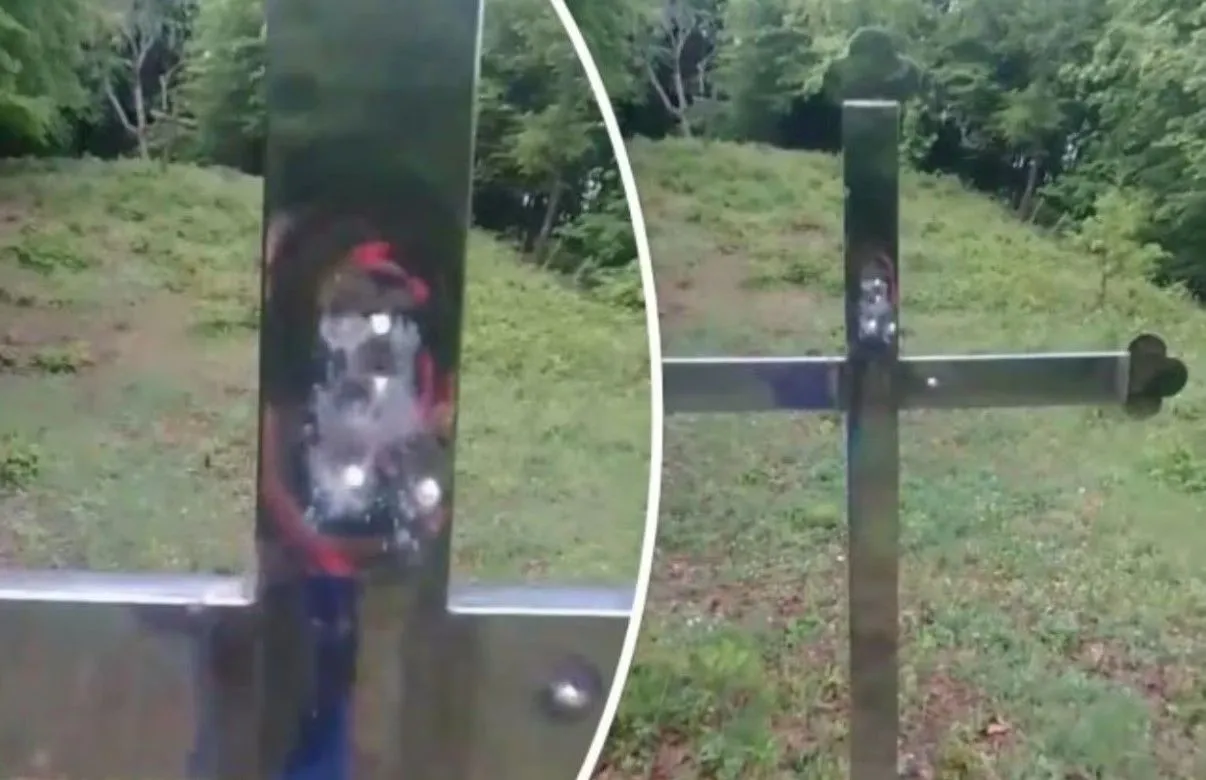 Pucano na pravoslavni križ i groblje: Reagovao Odbor za zaštitu prava Srba u FBiH