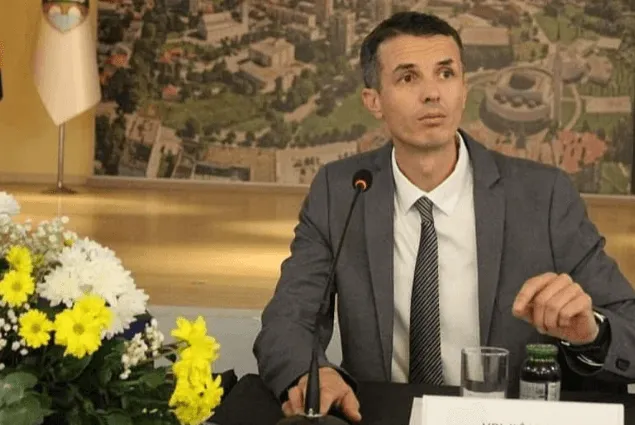 Bugojno: Predsjedavajući Općinskog vijeća brutalno prijetio načelniku, psovao mu Boga