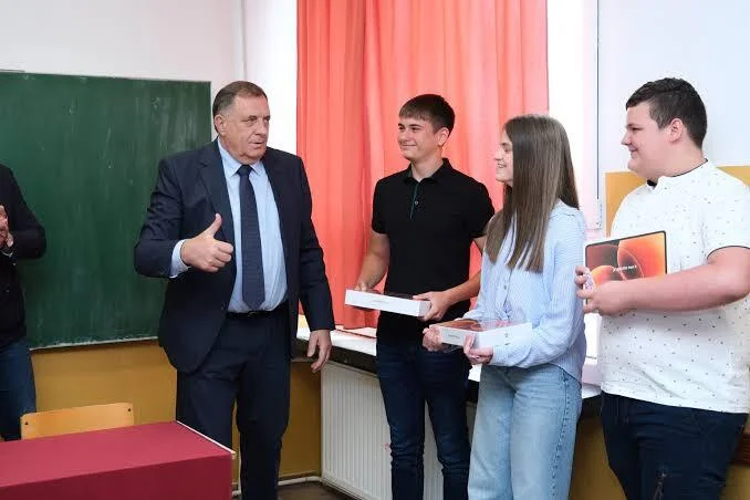 Veliko narodno veselje predsjednika Dodika