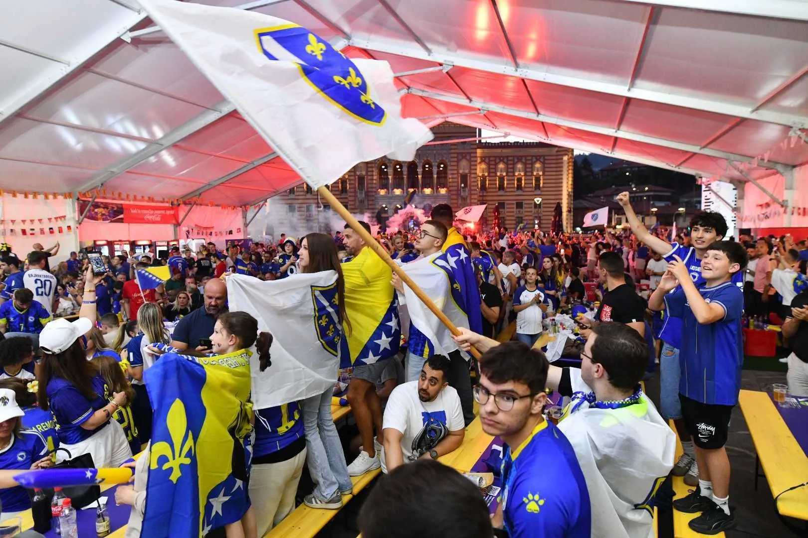 Vlada FBiH prelomila, evo šta su preporučili za radno vrijeme zbog utakmice Zmajeva