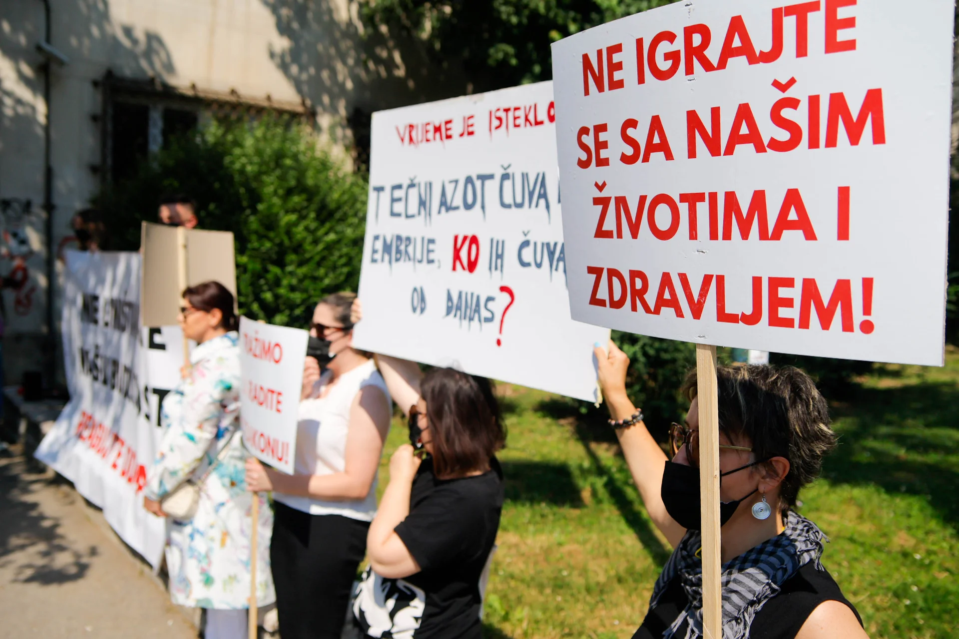 Moć i novac u rukama bahatih prevaranata