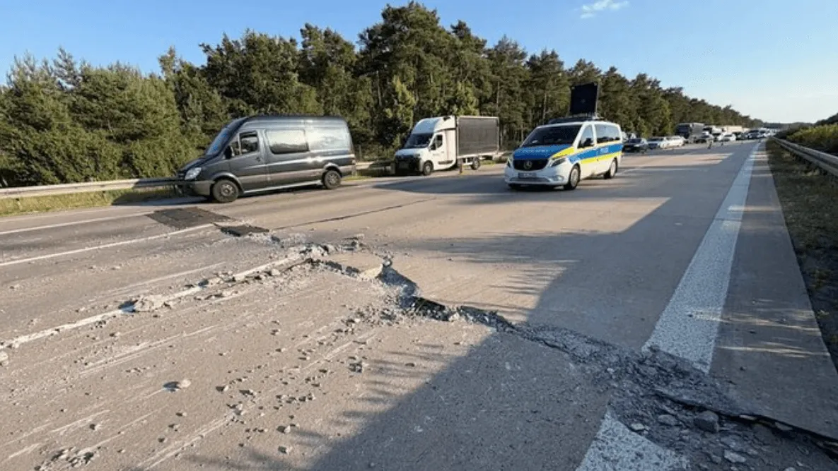 Vrućine u Njemačkoj su nesnosne, popucale su autoceste, otkazani vozovi