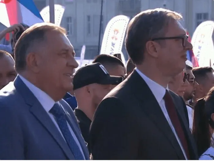 MUP Srbije kaže 207.000, Arhiv tvrdi 32.500: Novi spor oko Vučićevog skupa
