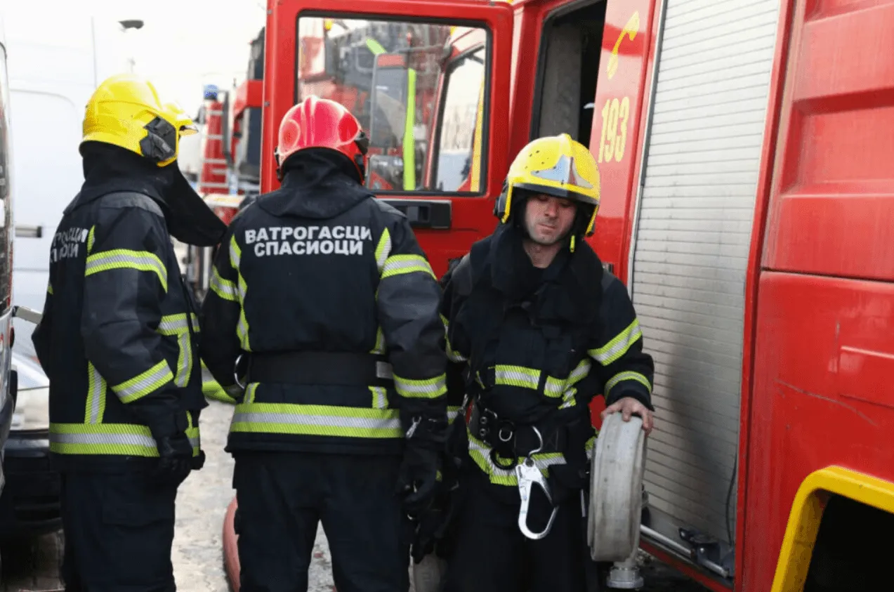 Noćni incident u Srbiji, iz hladnjače iscurio amonijak, evakuisano sedam osoba