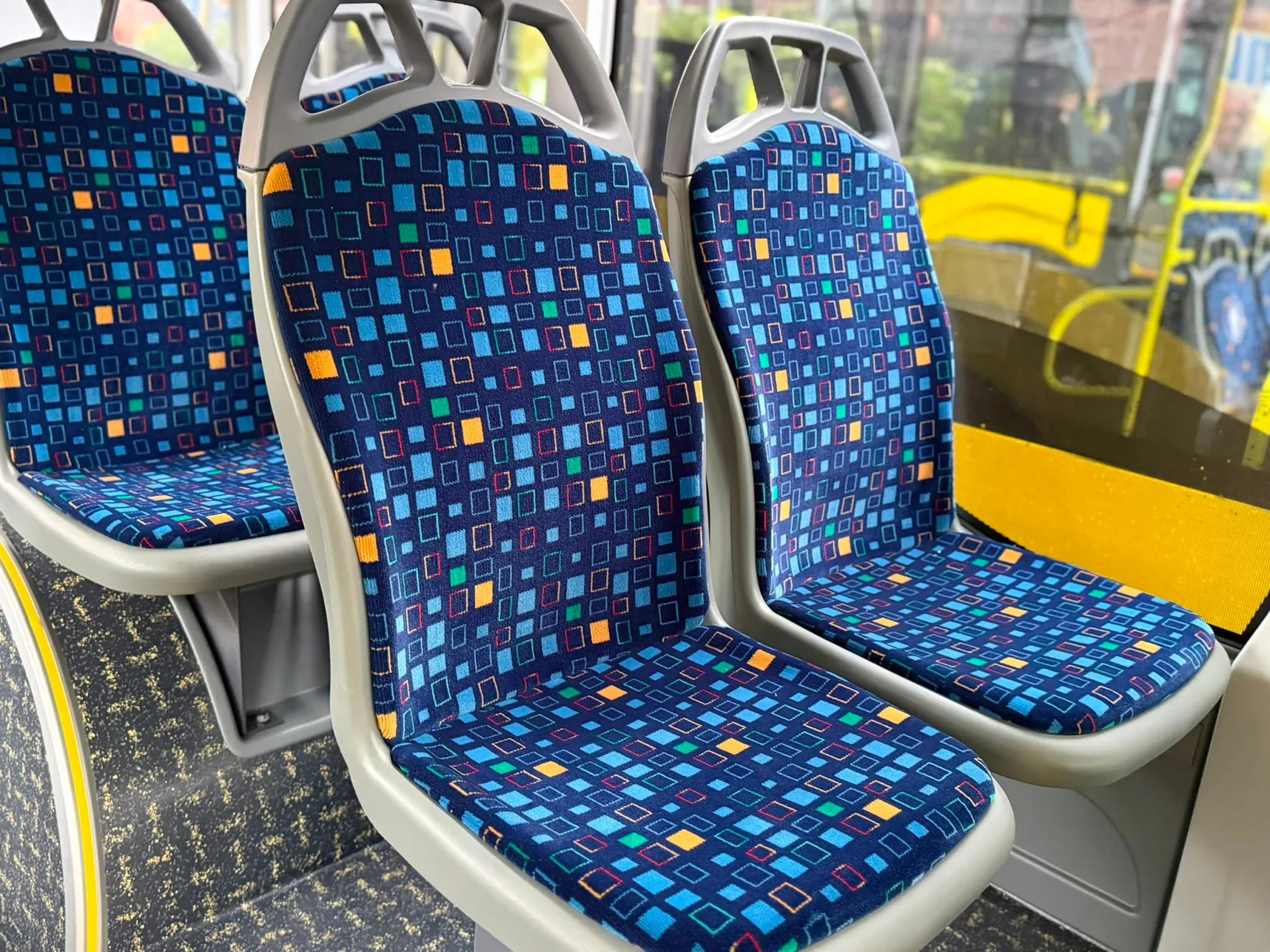 Stigli novi autobusi