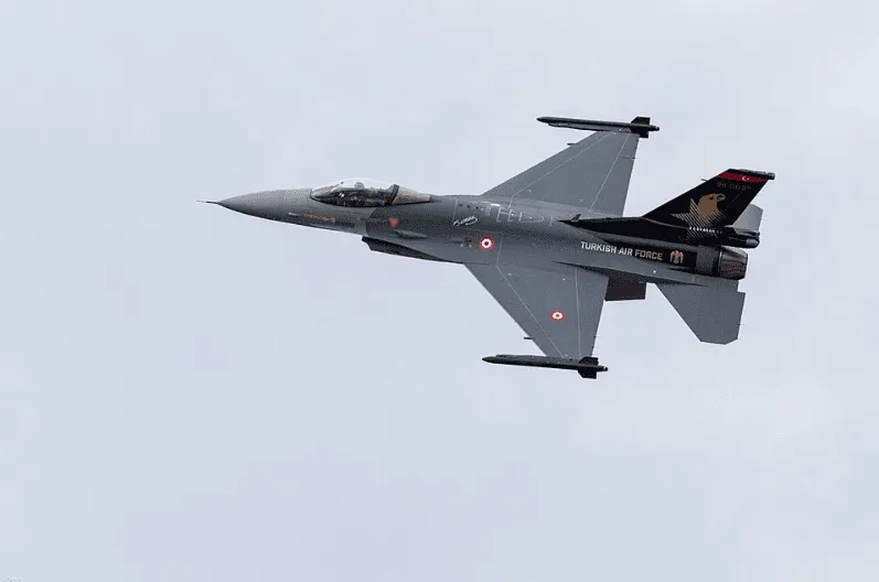 Poljska podigla borbene avione zbog silovitog ruskog napada na Ukrajinu